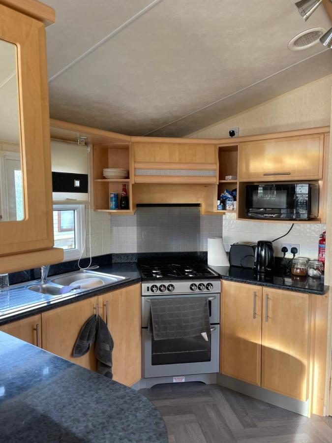Immaculate 2-Bed Static Caravan At Monrieth ニュートン・スチュワート エクステリア 写真