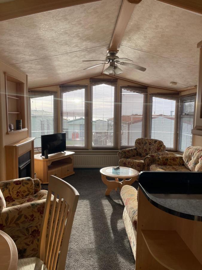 Immaculate 2-Bed Static Caravan At Monrieth ニュートン・スチュワート エクステリア 写真